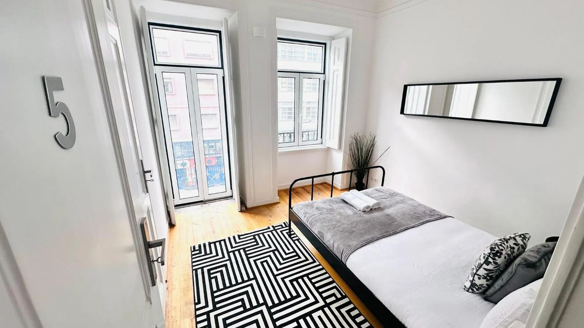 The Cordeiro House - No 76 - 2E - Rooms & Stays Lisboa بيت ضيافة